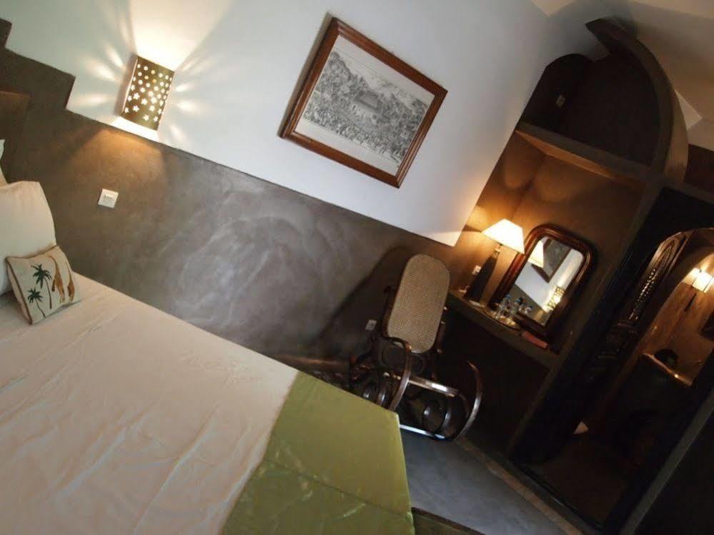 Magellan Yoga And 4*
